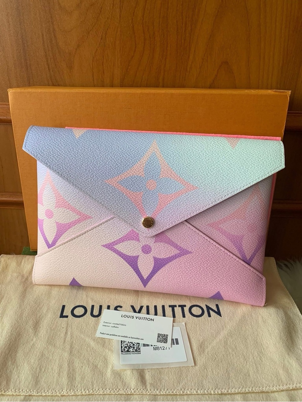 Louis Vuitton Large Kirigami Pochette 💖🌈 free insert